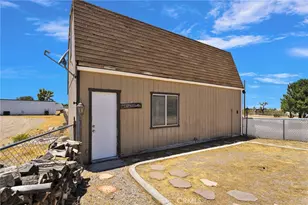 3183 McMillan Rd, Phelan, CA 92371 - Photo 16