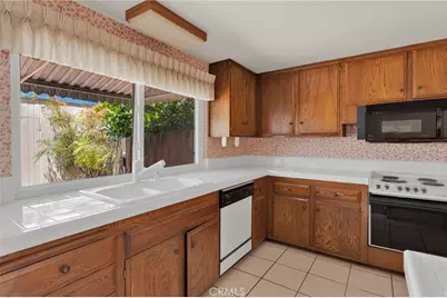 10031 Delano, Cypress, CA 90630 - Photo 18