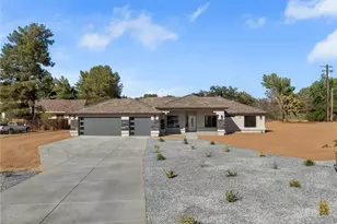 15155 Pocahantas St, Apple Valley, CA 92307 - Photo 34