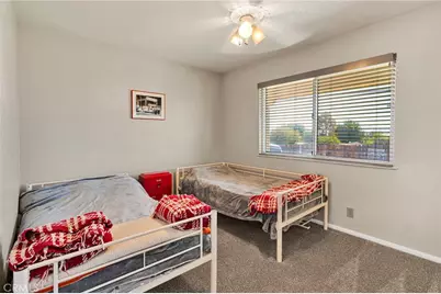 11590 Peach, Hesperia, CA 92345 - Photo 18
