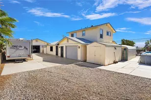 11590 Peach, Hesperia, CA 92345 - Photo 48