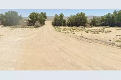 37 Center Road, Newberry Springs, CA 92365 - Photo 2