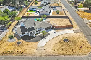 14204 Tehachapi Rd, Apple Valley, CA 92307 - Photo 62
