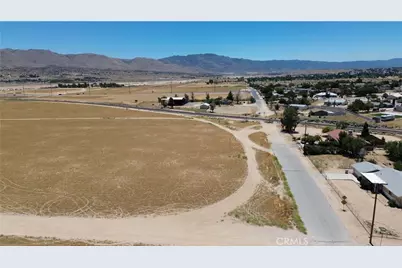 41119158 Glendale Avenue, Hesperia, CA 92345 - Photo 2