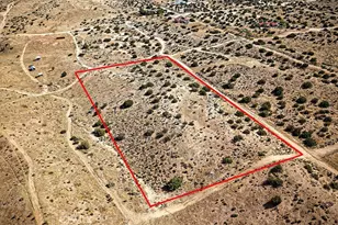 25200 Mountain View Rd, Apple Valley, CA 92308 - Photo 1