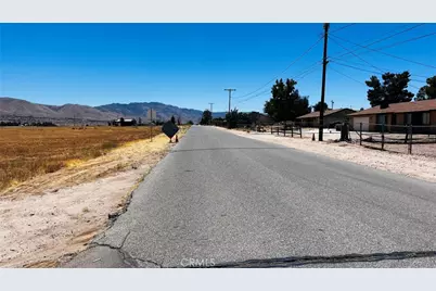 41119108 Glendale Avenue, Hesperia, CA 92345 - Photo 10
