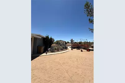 10623 4th, Hesperia, CA 92345 - Photo 10