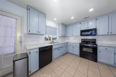 14874 Maricopa, Victorville, CA 92392 - Photo 6