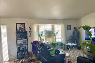 16131 Llanada, Victorville, CA 92394 - Photo 2