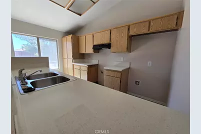14572 Agave, Adelanto, CA 92301 - Photo 4