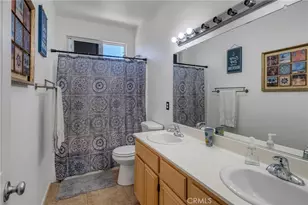 13865 Finch, Victorville, CA 92394 - Photo 18