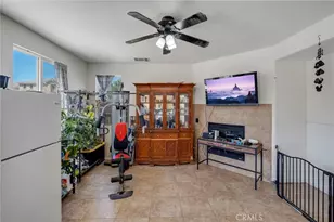 13865 Finch, Victorville, CA 92394 - Photo 8