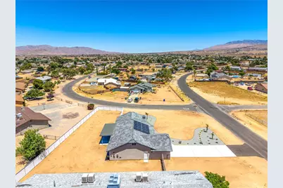 20947 Verde Drive, Apple Valley, CA 92308 - Photo 40