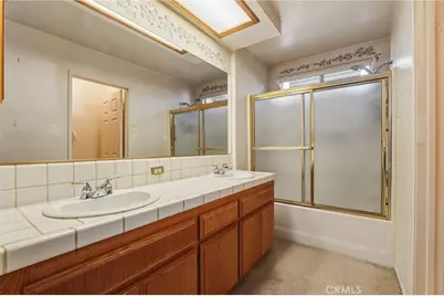 22410 Broken Lance Court, Apple Valley, CA 92307 - Photo 14