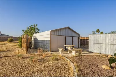 22410 Broken Lance Court, Apple Valley, CA 92307 - Photo 22