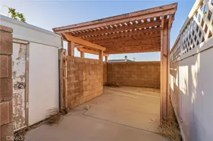 22410 Broken Lance Ct, Apple Valley, CA 92307 - Photo 28