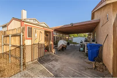 22410 Broken Lance Court, Apple Valley, CA 92307 - Photo 26