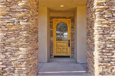 1030 Elsinore, Pinon Hills, CA 92372 - Photo 8