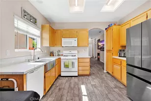 13980 Doria, Victorville, CA 92394 - Photo 12