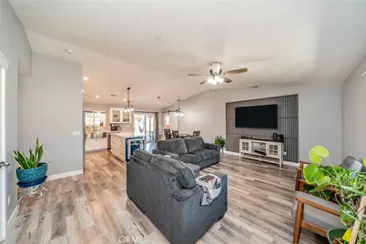 18736 Wisteria, Hesperia, CA 92345 - Photo 8