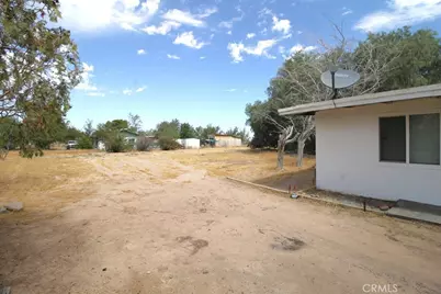 21212 Rainbow, Hinkley, CA 92347 - Photo 2