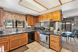 19031 Shoshonee, Apple Valley, CA 92307 - Photo 16