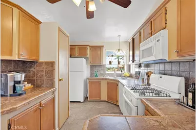 10636 Acanthus Street, Phelan, CA 92371 - Photo 20