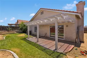 17592 Electra Dr, Victorville, CA 92395 - Photo 32