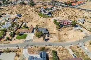 13578 Dean, Victorville, CA 92395 - Photo 38