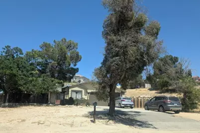 13578 Dean, Victorville, CA 92395 - Photo 2