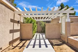 14430 Helm Ct, Helendale, CA 92342 - Photo 4