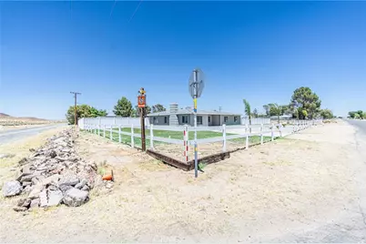 16621 Glendower, Edwards, CA 93523 - Photo 2