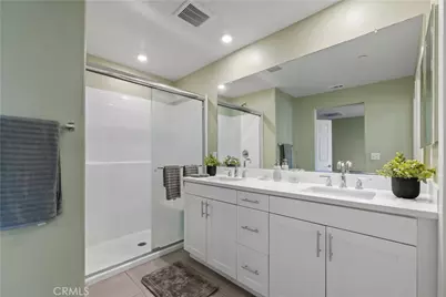 1037 W Clover Ave, Rialto, CA 92376 - Photo 12