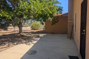 13887 Oakmont Dr, Victorville, CA 92395 - Photo 4