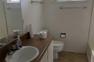 13887 Oakmont Dr, Victorville, CA 92395 - Photo 12