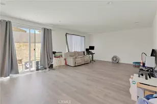 13097 Lancaster, Hesperia, CA 92344 - Photo 6