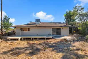 16980 Molino Dr, Victorville, CA 92395 - Photo 38