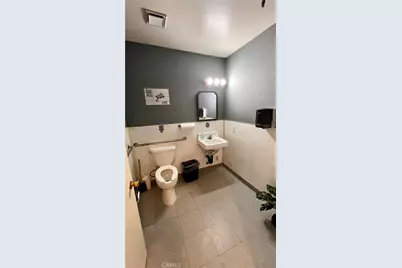 15065 Palmdale Road, Victorville, CA 92392 - Photo 28
