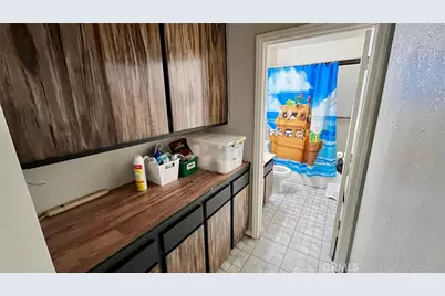 15065 Palmdale Road, Victorville, CA 92392 - Photo 20