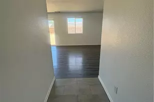 16562 Jasmine St, Victorville, CA 92395 - Photo 14