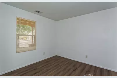 16562 Jasmine Street, Victorville, CA 92395 - Photo 10
