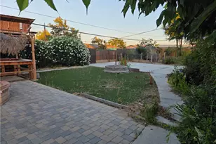 11353 Shahaptain, Hesperia, CA 92345 - Photo 8