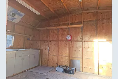 13385 Monterey, Victorville, CA 92392 - Photo 28