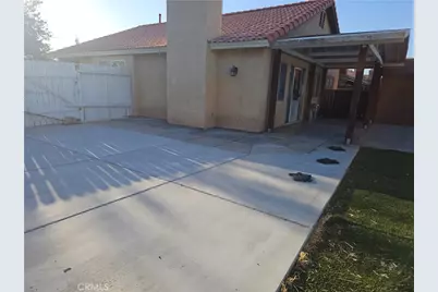 13385 Monterey, Victorville, CA 92392 - Photo 18