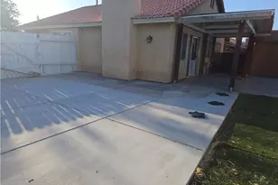 13385 Monterey, Victorville, CA 92392 - Photo 18