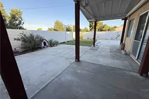 13385 Monterey, Victorville, CA 92392 - Photo 22