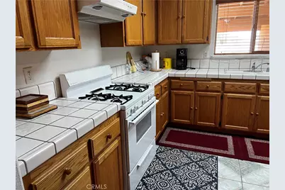 16790 Sycamore, Hesperia, CA 92345 - Photo 4