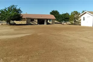 16790 Sycamore, Hesperia, CA 92345 - Photo 2