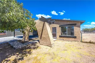 2037 Sequoia, Barstow, CA 92311 - Photo 8
