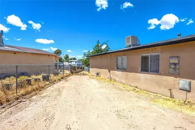 2037 Sequoia, Barstow, CA 92311 - Photo 38